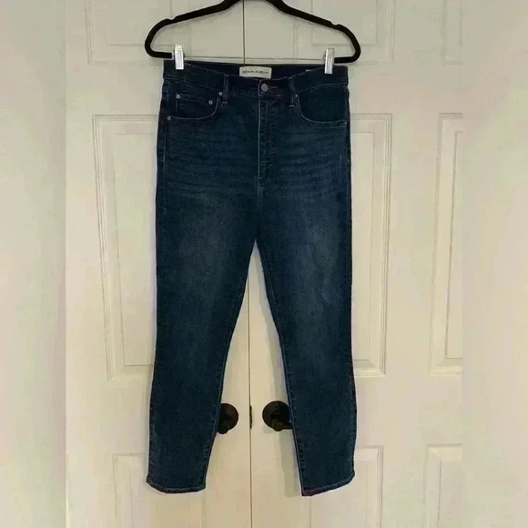 ARITZIA DENIM FORUM LOLA MID RISE SKINNY 28 L SIZE 29 - Picture 6 of 7